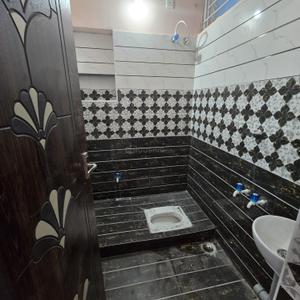 Bathroom Image of 1250 Sq.ft 2 BHK Independent House for rent in Bama Nagar Madurai for Rs. 15000
