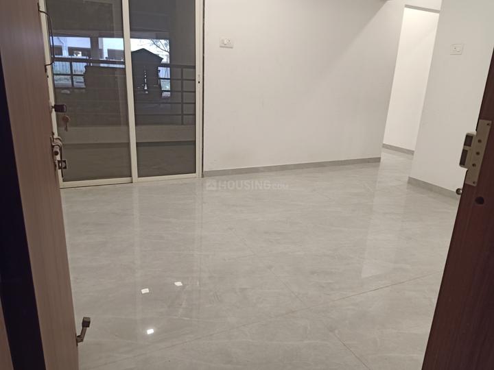 Kate Moze Eastern Royale Building No 2 Main Image 1