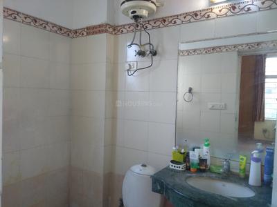 Bathroom Image of 1380 Sq.ft 3 BHK Apartment / Flat for sale in Eldeco Green Meadows, Sector PI Greater Noida for Rs. 20000000