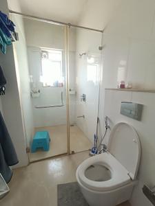 Bathroom Image of 2450 Sq.ft 4 BHK Apartment / Flat for sale in Godrej The Trees Phase 2, Vikhroli East Mumbai for Rs. 107500000