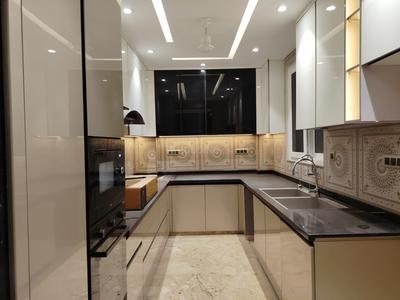 Kitchen Image of 1980 Sq.ft 3 BHK Builder Floor for sale in Safdarjung Enclave New Delhi for Rs. 65000000