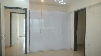 Bedroom Image of 3400 Sq.ft 4.5 BHK Apartment / Flat for rent in Kundan Emirus, Baner Pune for Rs. 180000