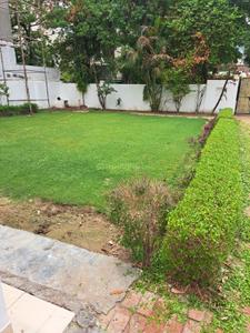 Image of 450 Sq.ft Residential Plot / Land for sale in Sector 44, Noida for Rs. 200000000