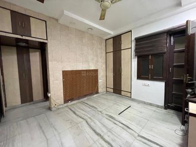 Bedroom Image of 900 Sq.ft 2 BHK Builder Floor for rent in Pitampura New Delhi for Rs. 25000