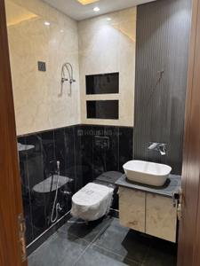 Bathroom Image of 960 Sq.ft 3 BHK Builder Floor for sale in Pitampura New Delhi for Rs. 18000000