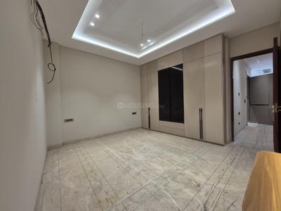 Bedroom Image of 2000 Sq.ft 3 BHK Builder Floor for sale in Raja Garden New Delhi for Rs. 35000000
