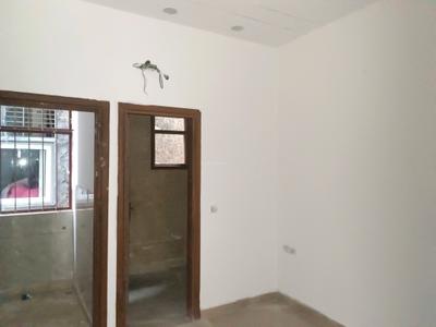 Bedroom Image of 1150 Sq.ft 3 BHK Builder Floor for sale in Sector 11 Rohini New Delhi for Rs. 18500000