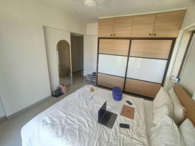 Bedroom Image of 650 Sq.ft 1 BHK Apartment / Flat for rent in Khar West Mumbai for Rs. 130000