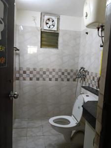 Bathroom Image of 1148 Sq.ft 2 BHK Apartment / Flat for sale in Jaypee Klassic Heights, Sector 133 Noida for Rs. 12500000