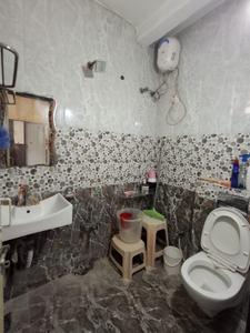 Bathroom Image of 1800 Sq.ft 3 BHK Apartment / Flat for sale in Naranpura Ahmedabad for Rs. 8000000