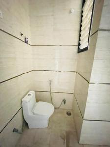 Bathroom Image of 1400 Sq.ft 4 BHK Duplex for rent in Agrawal Sagar Heritage, Bawadiya Kalan Bhopal for Rs. 32000