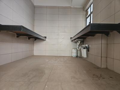 Kitchen Image of 2000 Sq.ft 3 BHK Apartment / Flat for rent in Tata Gurgaon Gateway, Sector 112 Gurgaon for Rs. 65000