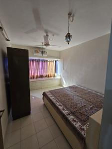 Bedroom Image of 900 Sq.ft 2 BHK Apartment / Flat for rent in Neelambar Apartments, Pali Hill Mumbai for Rs. 120000