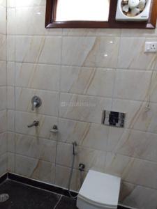 Bathroom Image of 1000 Sq.ft 2 BHK Builder Floor for sale in Lajpat Nagar New Delhi for Rs. 13500000