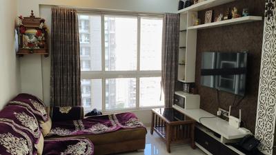 Living Room Image of 985 Sq.ft 2 BHK Apartment / Flat for sale in Lodha Amara, Kolshet Thane for Rs. 9400000