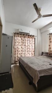 Bedroom Image of 750 Sq.ft 1 BHK Apartment / Flat for rent in Makarba Ahmedabad for Rs. 22000