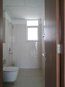 Common Bathroom Image of 1545 Sq.ft 3 BHK Apartment / Flat for rent in Godrej Woods, Sector 43 Noida for Rs. 75000