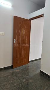 Bathroom Image of 540 Sq.ft 1 BHK Apartment / Flat for rent in Halasuru Bengaluru for Rs. 15000