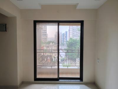 Living Room Image of 1000 Sq.ft 2.5 BHK Apartment / Flat for sale in Thane West Thane for Rs. 21000000