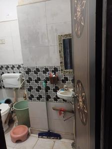 Bathroom Image of 450 Sq.ft 1 BHK Apartment / Flat for sale in DLF Ankur Vihar Ghaziabad for Rs. 1550000