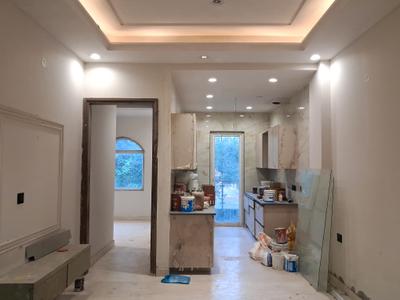Living Room Image of 900 Sq.ft 3 BHK Builder Floor for sale in Paschim Vihar New Delhi for Rs. 18500000