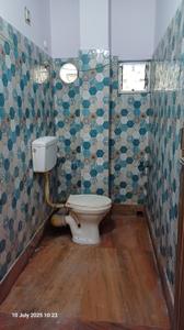 Bathroom Image of 1250 Sq.ft 3 BHK Apartment / Flat for rent in Keshtopur Kolkata for Rs. 18500