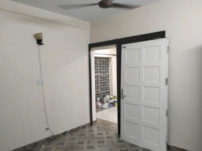 Bedroom Image of 1100 Sq.ft 3 BHK Apartment / Flat for sale in Vaishali Apartments, Vikaspuri New Delhi for Rs. 14500000