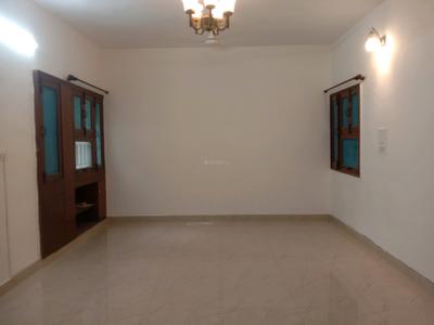 Living Room Image of 2200 Sq.ft 3.5 BHK Apartment / Flat for sale in DDA Flats Vasant Kunj, Vasant Kunj New Delhi for Rs. 41000000