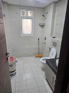Bathroom Image of 2190 Sq.ft 3 BHK Apartment / Flat for rent in ACE Parkway, Sector 150 Noida for Rs. 59000