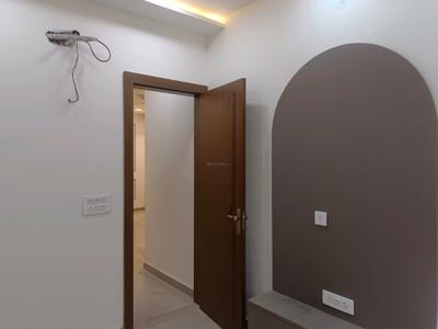 Bedroom Image of 1000 Sq.ft 3 BHK Builder Floor for sale in Pitampura New Delhi for Rs. 18000000