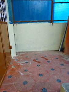Balcony Image of 700 Sq.ft 2 BHK Independent House for rent in Avalapalli Hudco Hosur for Rs. 13000