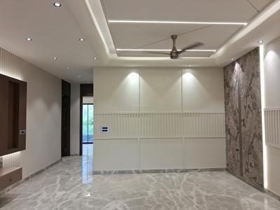 Living Room Image of 2250 Sq.ft 4 BHK Builder Floor for sale in New Builder Floors, Paschim Vihar New Delhi for Rs. 45000000