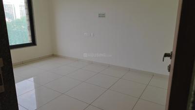 Bedroom Image of 1275 Sq.ft 2 BHK Apartment / Flat for sale in Good Earth, Ghuma Ahmedabad for Rs. 6200000