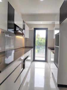 Kitchen Image of 3300 Sq.ft 4 BHK Builder Floor for rent in DLF Phase 4 Gurgaon for Rs. 130000