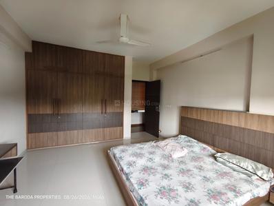 Bedroom Image of 2000 Sq.ft 3 BHK Apartment / Flat for rent in Race Course Vadodara for Rs. 55000