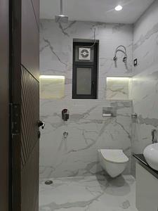 Common Bathroom Image of 2000 Sq.ft 4 BHK Builder Floor for sale in Indirapuram Ghaziabad for Rs. 17500000