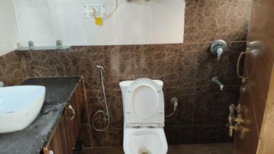Image of 1750 Sq.ft 3 BHK Apartment / Flat for rent in Sector 23 Dwarka, New Delhi for Rs. 60000