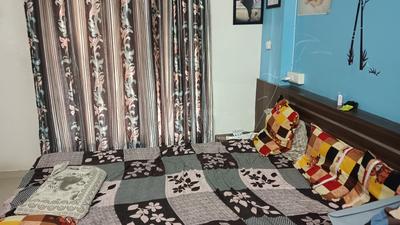 Bedroom Image of 1737 Sq.ft 3 BHK Apartment / Flat for sale in PSY Pramukh Lotus, Sargasan Gandhinagar for Rs. 7300000