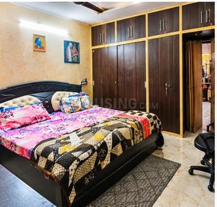 Bedroom Image of 1100 Sq.ft 2 BHK Builder Floor for sale in Ramesh Nagar New Delhi for Rs. 13000000