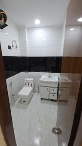Image of 900 Sq.ft 3 BHK Builder Floor for sale in Laxmi Nagar, New Delhi for Rs. 9500000