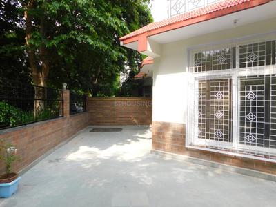 Balcony Image of 2000 Sq.ft 2.5 BHK Independent House for rent in Omicron II Greater Noida for Rs. 27000
