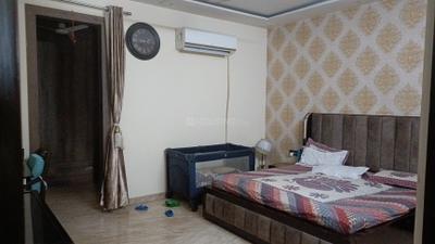 Bedroom Image of 1620 Sq.ft 2.5 BHK Builder Floor for rent in Rajouri Garden New Delhi for Rs. 48000