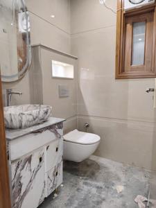 Common Bathroom Image of 2000 Sq.ft 4 BHK Apartment / Flat for rent in Rajpur Khurd Village New Delhi for Rs. 51500