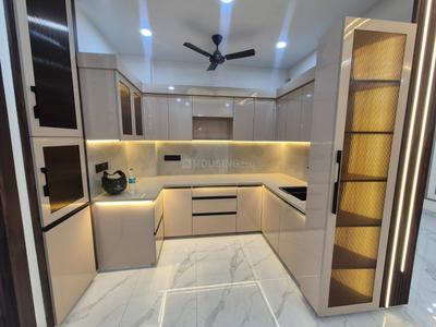 Kitchen Image of 1250 Sq.ft 3 BHK Apartment / Flat for rent in Maya Homes 1, Indirapuram Ghaziabad for Rs. 30000