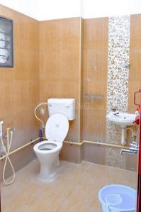 Bathroom Image of 967 Sq.ft 2 BHK Apartment / Flat for sale in Pallikaranai Chennai for Rs. 5200000