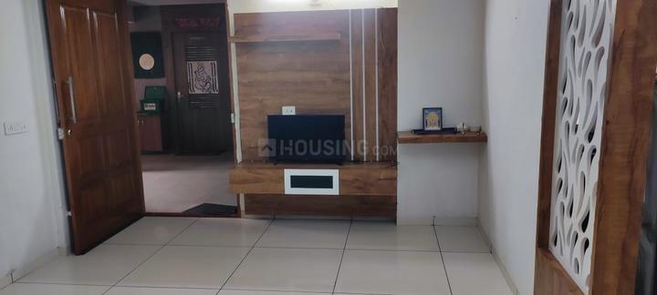 Pramukh Tiara Main Image 1