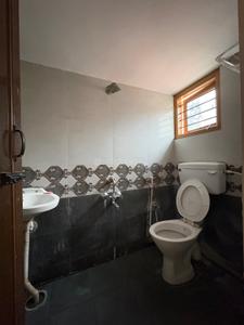 Bathroom Image of 1200 Sq.ft 2 BHK Independent House for rent in Kalkere Bengaluru for Rs. 21000