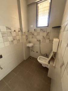 Bathroom Image of 1100 Sq.ft 3 BHK Apartment / Flat for rent in Rane Nagar Nashik for Rs. 19000