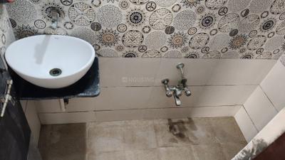 Bathroom Image of 700 Sq.ft 1 BHK Apartment / Flat for rent in Abhinav Saakar Splendora II, Sama Savli Vadodara for Rs. 10001