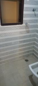 Bathroom Image of 780 Sq.ft 2 BHK Independent House for rent in Vasant Kunj New Delhi for Rs. 25000